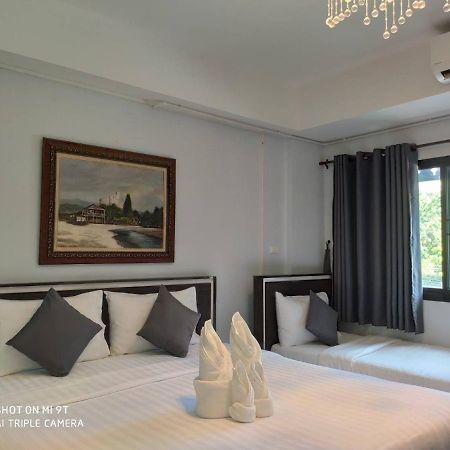 Bann Tawan Hostel & Spa Chiang Rai Ngoại thất bức ảnh